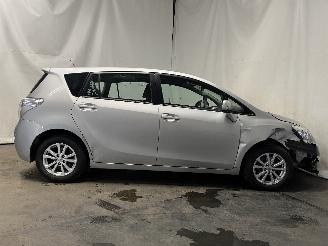 Toyota Verso Verso MPV 1.8 16V VVT-i (2ZRFAE) [108kW]  (04-2009/08-2018) picture 7