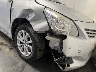 Toyota Verso Verso MPV 1.8 16V VVT-i (2ZRFAE) [108kW]  (04-2009/08-2018) picture 8