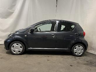 Toyota Aygo Aygo (B10) Hatchback 1.0 12V VVT-i (1KR-FE) [50kW]  (07-2005/05-2014) picture 4