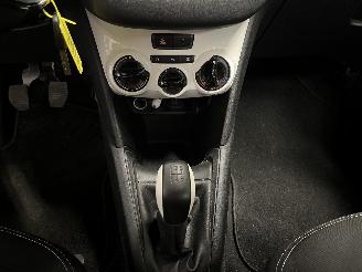 Peugeot 208 208 I (CA/CC/CK/CL) Hatchback 1.0 Vti 12V PureTech (EB0(ZMZ)) [50kW]  =
(03-2012/12-2019) picture 17