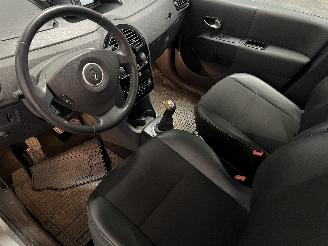 Renault Modus Modus/Grand Modus (JP) MPV 1.2 16V TCe (D4F-786(D4F-H7)) [76kW]  (04-2=
011/12-2012) picture 10