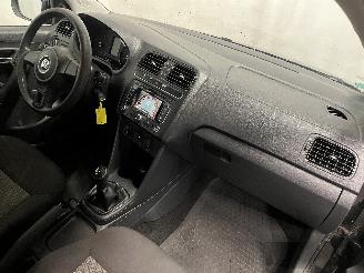 Volkswagen Polo Polo V (6R) Hatchback 1.2 12V BlueMotion Technology (CGPA(Euro 5)) [51=
kW]  (06-2009/05-2014) picture 10