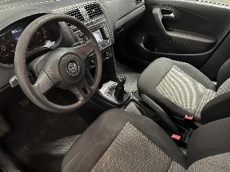 Volkswagen Polo Polo V (6R) Hatchback 1.2 12V BlueMotion Technology (CGPA(Euro 5)) [51=
kW]  (06-2009/05-2014) picture 9