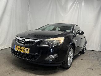 skadebil auto Opel Astra Astra J (PC6/PD6/PE6/PF6) Hatchback 5-drs 1.4 Turbo 16V (A14NET(Euro 5=
)) [103kW]  (12-2009/10-2015) 2010/7