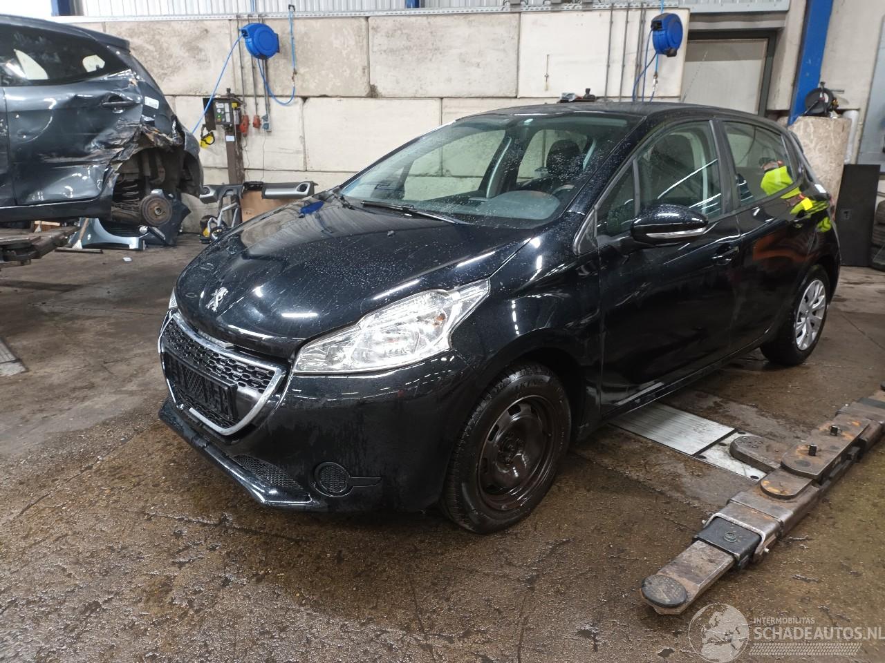 Peugeot 208 208 I (CA/CC/CK/CL) Hatchback 1.2 Vti 12V PureTech 82 (EB2F(HMZ)) [60k=
W]  (03-2012/12-2019)