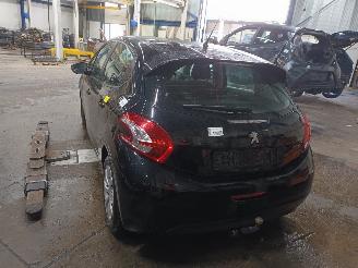 Peugeot 208 208 I (CA/CC/CK/CL) Hatchback 1.2 Vti 12V PureTech 82 (EB2F(HMZ)) [60k=
W]  (03-2012/12-2019) picture 4