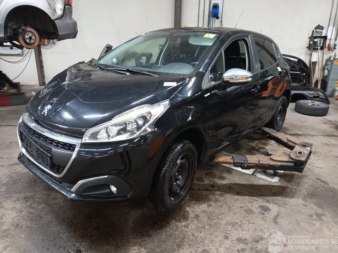 Peugeot 208 208 I (CA/CC/CK/CL) Hatchback 1.2 Vti 12V PureTech 82 (EB2F(HMZ)) [60k=
W]  (03-2012/12-2019)