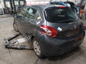 Peugeot 208 208 I (CA/CC/CK/CL) Hatchback 1.4 16V (EP3C(8FP)) [70kW]  (03-2012/12-=
2019) picture 4