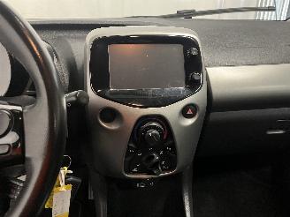 Toyota Aygo Aygo (B40) Hatchback 1.0 12V VVT-i (1KR-FE) [51kW]  (05-2014/06-2018) picture 22