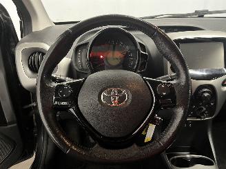 Toyota Aygo Aygo (B40) Hatchback 1.0 12V VVT-i (1KR-FE) [51kW]  (05-2014/06-2018) picture 24