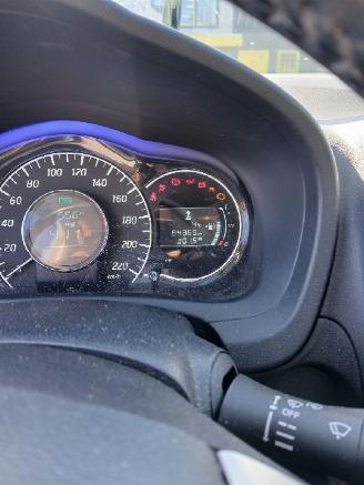 Nissan Note Note (E12) MPV 1.2 DIG-S 98 (HR12DDR) [72kW]  (08-2012/...) picture 2