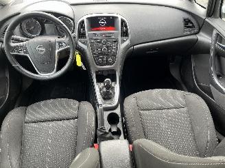 Opel Astra Astra J Sports Tourer (PD8/PE8/PF8) Combi 1.6 CDTI 16V (B16DTL) [81kW]=
  (02-2014/04-2016) picture 10