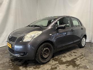 Toyota Yaris Yaris II (P9) Hatchback 1.3 16V VVT-i (2SZFE) [64kW]  (08-2005/11-2010=
) picture 3