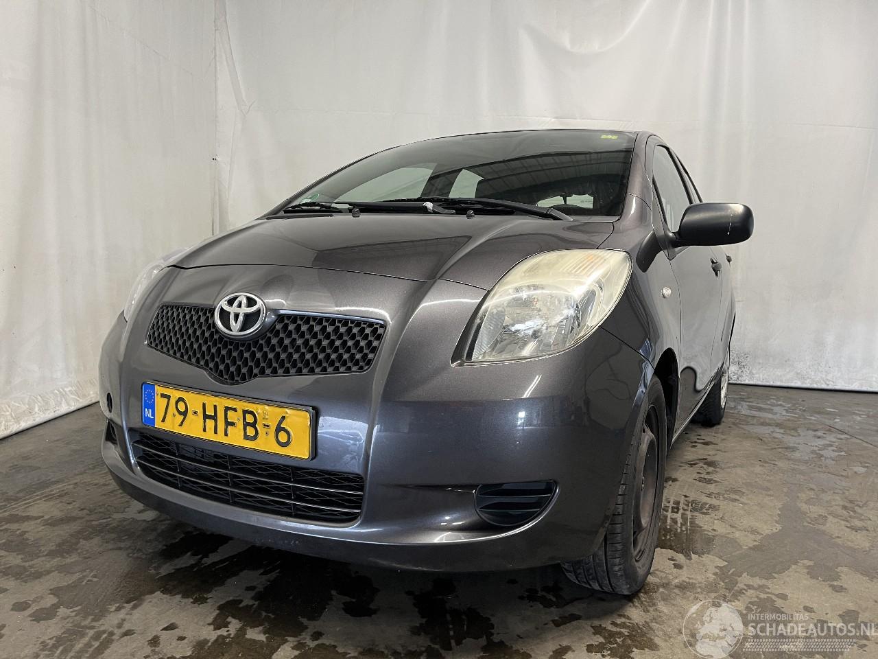 Toyota Yaris Yaris II (P9) Hatchback 1.3 16V VVT-i (2SZFE) [64kW]  (08-2005/11-2010=
)