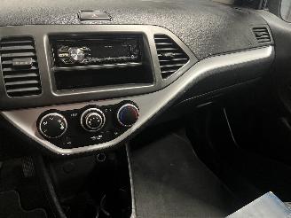 Kia Picanto Picanto (TA) Hatchback 1.0 12V (G3LA) [51kW]  (05-2011/06-2017) picture 16