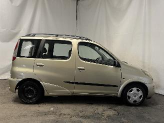 Toyota Yaris Yaris Verso (P2) MPV 1.3 16V (2NZFE) [63kW]  (08-1999/10-2002) picture 7