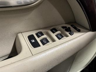 Volvo Xc-70 XC70 (BZ) SUV 3.2 24V AWD (B6324S) [175kW]  (08-2007/12-2011) picture 23