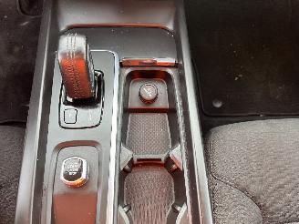 Volvo V-60 V60 II (ZW) Combi 2.0 B3 16V Mild Hybrid (B420T3(Euro6d)) [120kW]  (03=
-2020/...) picture 27