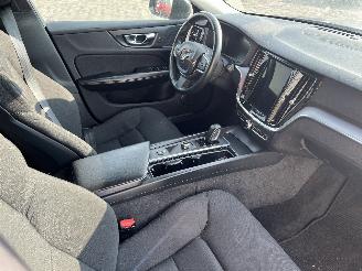 Volvo V-60 V60 II (ZW) Combi 2.0 B3 16V Mild Hybrid (B420T3(Euro6d)) [120kW]  (03=
-2020/...) picture 18