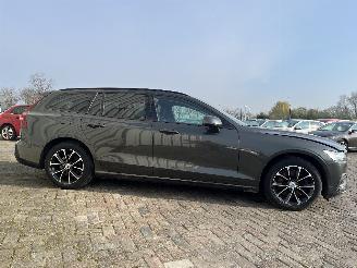 Volvo V-60 V60 II (ZW) Combi 2.0 B3 16V Mild Hybrid (B420T3(Euro6d)) [120kW]  (03=
-2020/...) picture 6