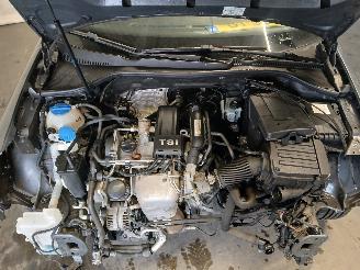 Volkswagen Golf Golf VI (5K1) Hatchback 1.2 TSI BlueMotion (CBZB) [77kW]  (11-2008/11-=
2012) picture 9