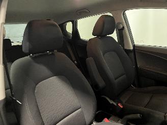 Hyundai Ix20 iX20 (JC) SUV 1.6i 16V (G4FC-G) [92kW]  (11-2010/07-2019) picture 8