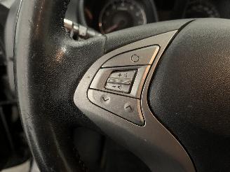 Hyundai Ix20 iX20 (JC) SUV 1.6i 16V (G4FC-G) [92kW]  (11-2010/07-2019) picture 14