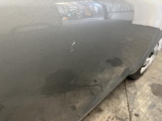 Toyota Yaris Yaris II (P9) Hatchback 1.0 12V VVT-i (1KR-FE) [51kW]  (08-2005/12-201=
1) picture 8