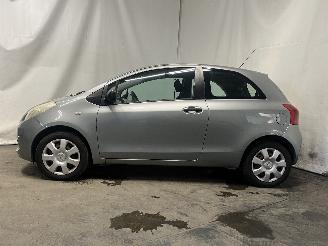 Toyota Yaris Yaris II (P9) Hatchback 1.0 12V VVT-i (1KR-FE) [51kW]  (08-2005/12-201=
1) picture 4