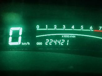 Toyota Yaris Yaris II (P9) Hatchback 1.0 12V VVT-i (1KR-FE) [51kW]  (08-2005/12-201=
1) picture 2