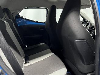 Toyota Aygo Aygo (B40) Hatchback 1.0 12V VVT-i (1KR-FE) [51kW]  (05-2014/06-2018) picture 16