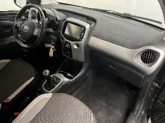 Toyota Aygo Aygo (B40) Hatchback 1.0 12V VVT-i (1KR-FE) [51kW]  (05-2014/06-2018) picture 13