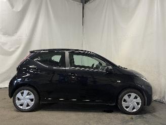 Toyota Aygo Aygo (B40) Hatchback 1.0 12V VVT-i (1KR-FE) [51kW]  (05-2014/06-2018) picture 7