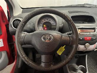 Toyota Aygo Aygo (B10) Hatchback 1.0 12V VVT-i (1KR-FE) [50kW]  (07-2005/05-2014) picture 17
