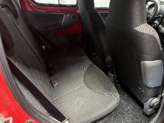 Toyota Aygo Aygo (B10) Hatchback 1.0 12V VVT-i (1KR-FE) [50kW]  (07-2005/05-2014) picture 9