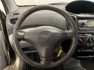 Toyota Yaris Yaris Verso (P2) MPV 1.3 16V (2NZFE) [63kW]  (08-1999/10-2002) picture 20