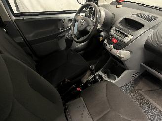 Toyota Aygo Aygo (B10) Hatchback 1.0 12V VVT-i (1KR-FE) [50kW]  (07-2005/05-2014) picture 9
