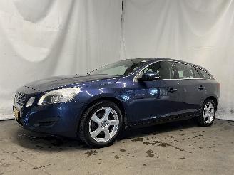 Volvo V-60 V60 I (FW/GW) Combi 1.6 T3 16V (B4164T3(Euro 5)) [110kW]  (09-2010/12-=
2015) picture 3