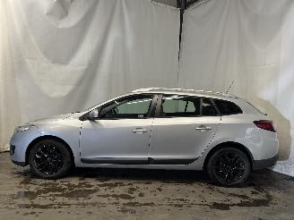 Renault Mégane Megane III Grandtour (KZ) Combi 5-drs 1.5 dCi 110 (K9K-636(K9K-A6)) [8=
1kW]  (02-2009/04-2016) picture 4