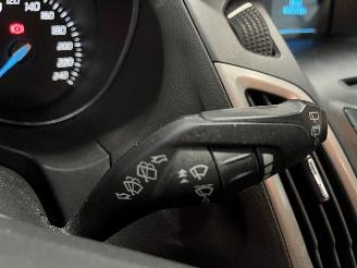 Ford Focus Focus 3 Wagon Combi 1.0 Ti-VCT EcoBoost 12V 100 (M2DC) [74kW]  (02-201=
2/05-2018) picture 15