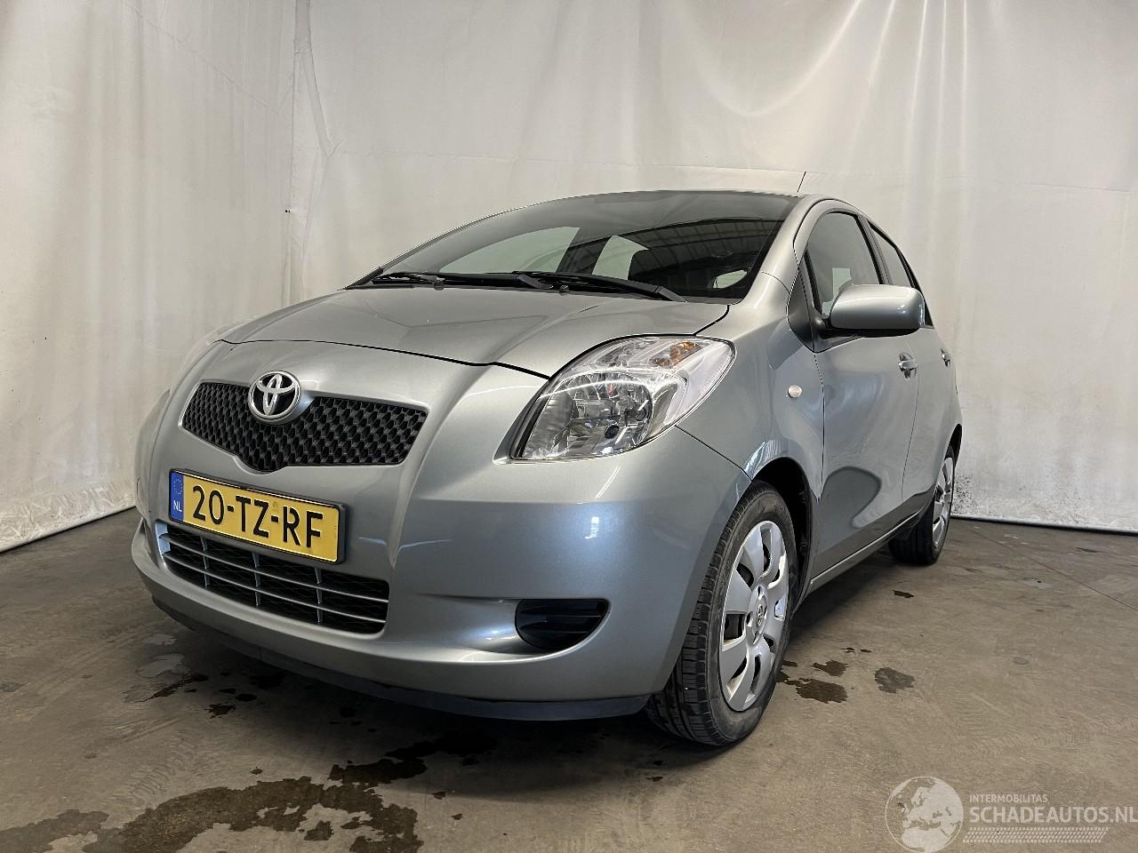 Toyota Yaris Yaris II (P9) Hatchback 1.3 16V VVT-i (2SZFE) [64kW]  (08-2005/11-2010=
)