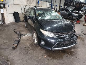 Toyota Auris Auris Touring Sports (E18) Combi 1.6 Dual VVT-i 16V (1ZRFAE) [97kW]  (=
07-2013/12-2018) picture 2