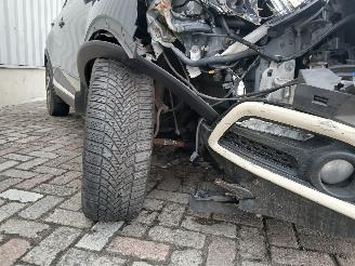 Renault Captur Captur (2R) SUV 0.9 Energy TCE 12V (H4B-400(H4B-A4)) [66kW]  (06-2013/=
=2E..) picture 23