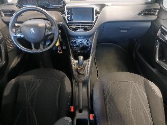 Peugeot 208 208 I (CA/CC/CK/CL) Hatchback 1.2 Vti 12V PureTech 82 (EB2F(HMZ)) [60k=
W]  (03-2012/12-2019) picture 10