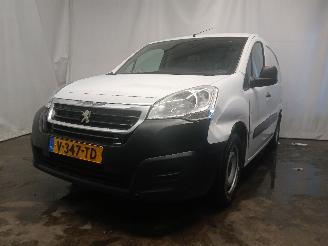 Coche accidentado Peugeot Partner Partner (GC/GF/GG/GJ/GK) Van 1.6 HDI, BlueHDI 75 (DV6FE(BHW)) [55kW]  =
(07-2011/12-2018) 2018/11