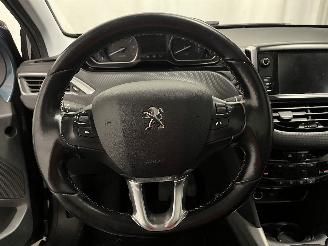 Peugeot 2008 2008 (CU) MPV 1.2 12V e-THP PureTech 110 (EB2DT(HNZ)) [81kW]  (01-2015=
/12-2019) picture 23