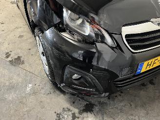 Peugeot 108 108 Hatchback 1.0 12V (1KRFE(CFB)) [51kW]  (05-2014/...) picture 11