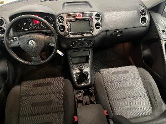 Volkswagen Tiguan Tiguan (5N1/2) SUV 1.4 TSI 16V 4Motion (CTHA(Euro 5)) [110kW]  (09-200=
7/07-2018) picture 17