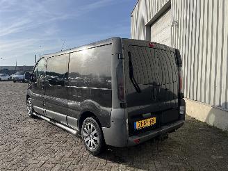 Opel Vivaro Vivaro Van 1.9 DTI 16V (F9Q-760) [74kW]  (08-2001/07-2014) picture 4