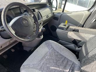 Opel Vivaro Vivaro Van 1.9 DTI 16V (F9Q-760) [74kW]  (08-2001/07-2014) picture 11